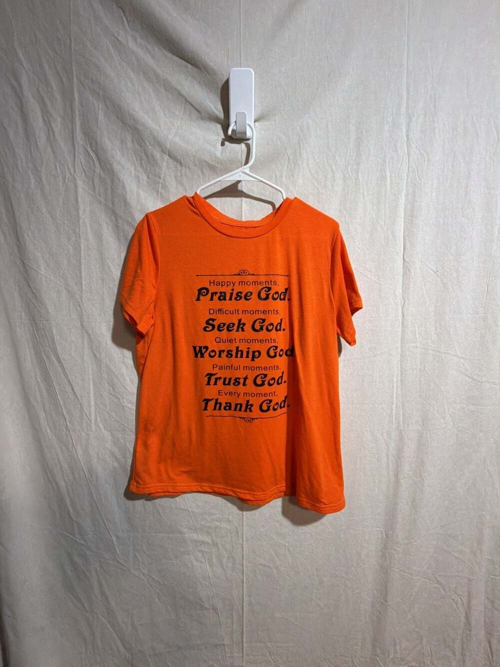 SHEIN Women's Plus Size Orange Graphic Print 'Praise God' Christian T-Shirt